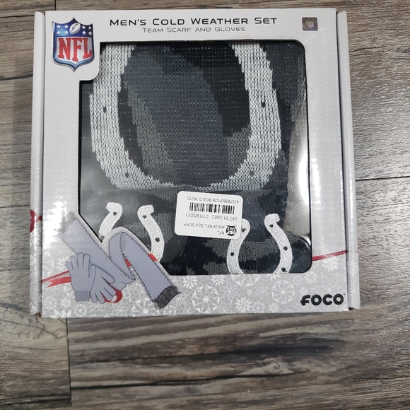 Colts scarf glove set